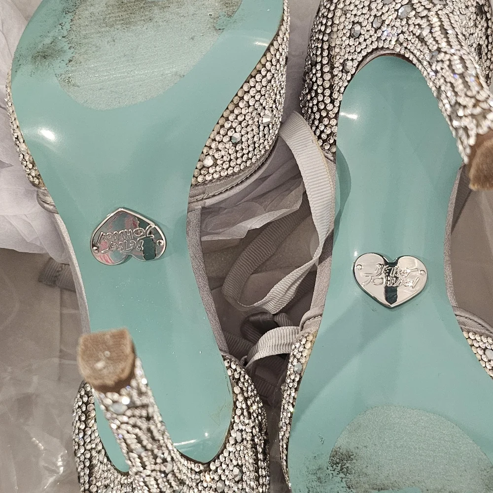 BETSEY JOHNSON SILVER crystal studded Heels 🩵 - Picture 2 of 5